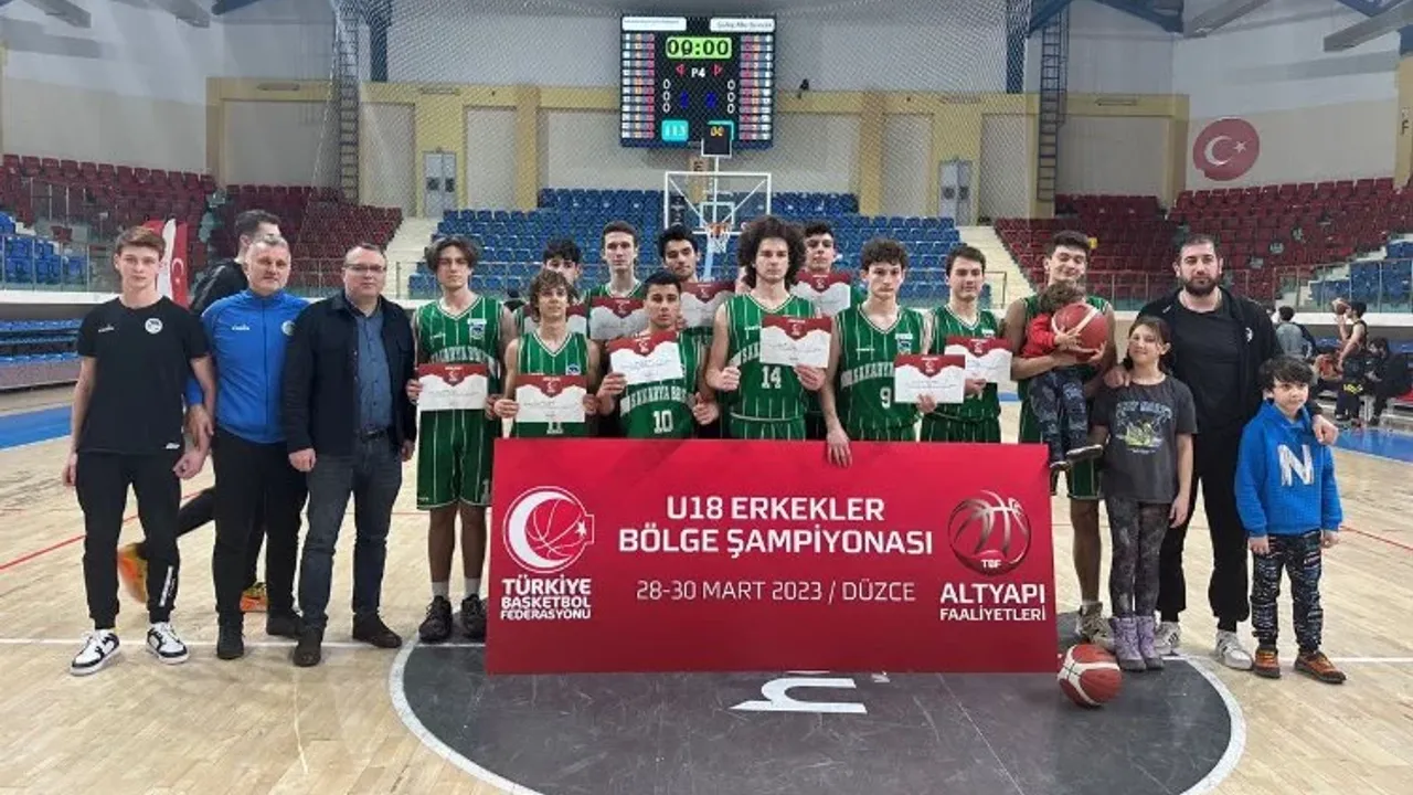 Sakarya U18 basketbol takımı Anadolu Şampiyonası’nda
