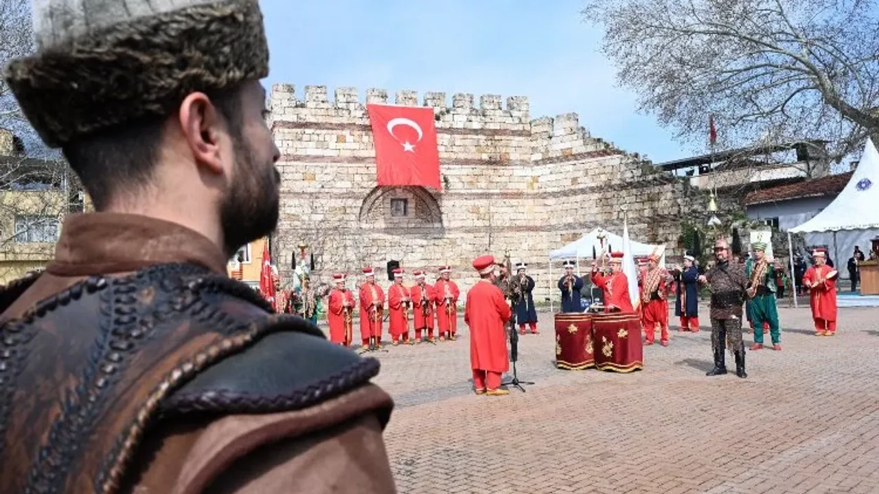 Bursa'nın fetihinin 697.yılı büyük coşkuyla kutlanıyor