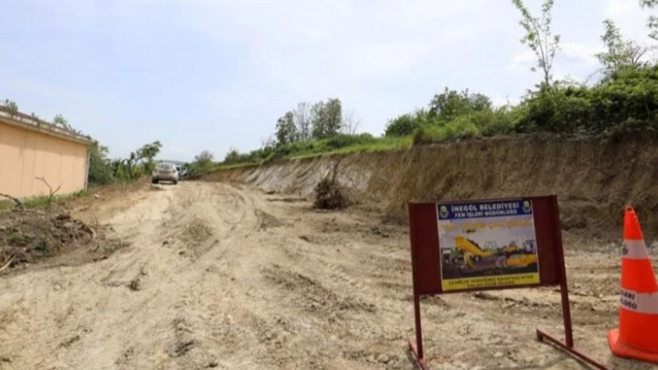 İnegöl'de Yeniceköy'e yeni yollar açılıyor