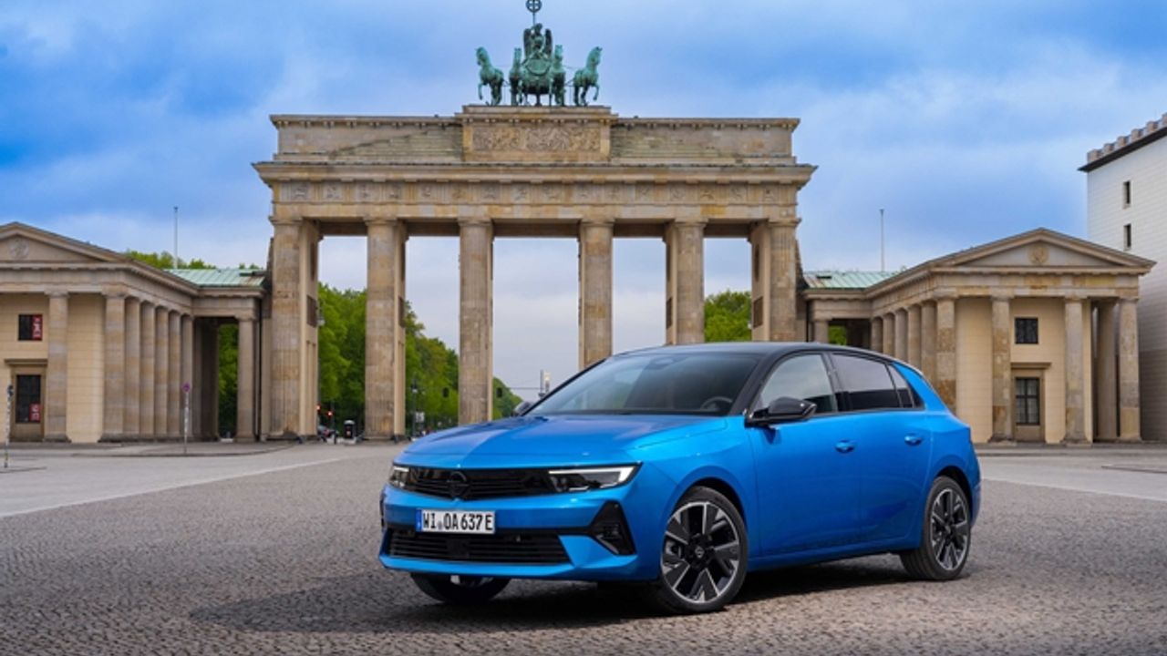 Opel Astra Elektrikli model ön siparişe açıldı