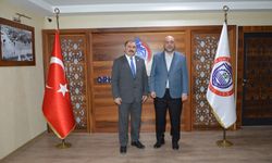 Orhangazi Belediye Başkanı Bekir Aydın'ı ziyaret ettiler