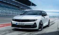 Elektrikli Astra, otomobil tutkunlarının karşısına çıkıyor