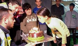 Çadırda doğum günü kutladılar