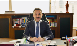 CHP’li Bozat’tan Kızılay Başkanına sert tepki