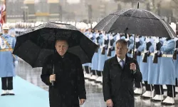 Cumhurbaşkanı Erdoğan Niinistö'yu yağmur altında karşıladı