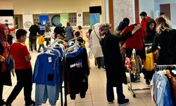 Depremzede çocuklara bayram morali