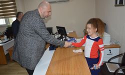 Bekir Aydın mesai arkadaşlarıyla bayramlaştı