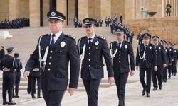 Polis Teşkilatı Ata'nın huzurunda
