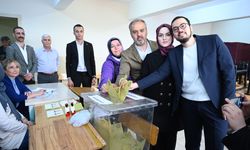 Alinur Aktaş oyunu kullandı