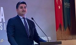 Onursal Adıgüzel istifa etti