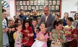 Minik ressamlar hünerlerini sergiledi