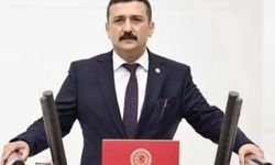 Selçuk  Türkoğlu, SMA'lı hastaları Bakan Koca'ya sordu