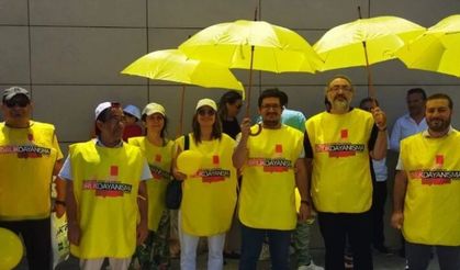 Sağlık çalışanları iş bırakma eylemini sürdürüyor