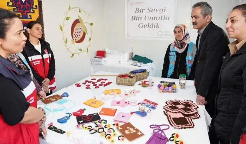 "Burada bilgi, emek, üretim var... 'Eğitim hayat boyu.''
