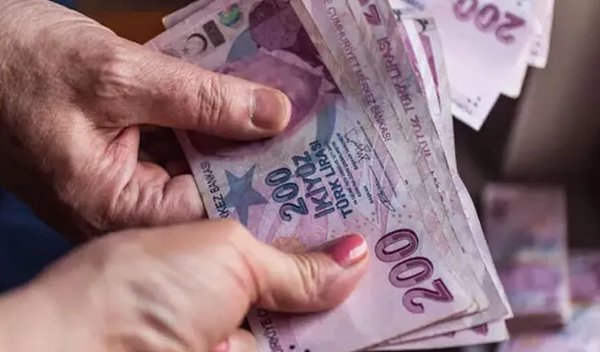Emekliler için zam yasası mecliste