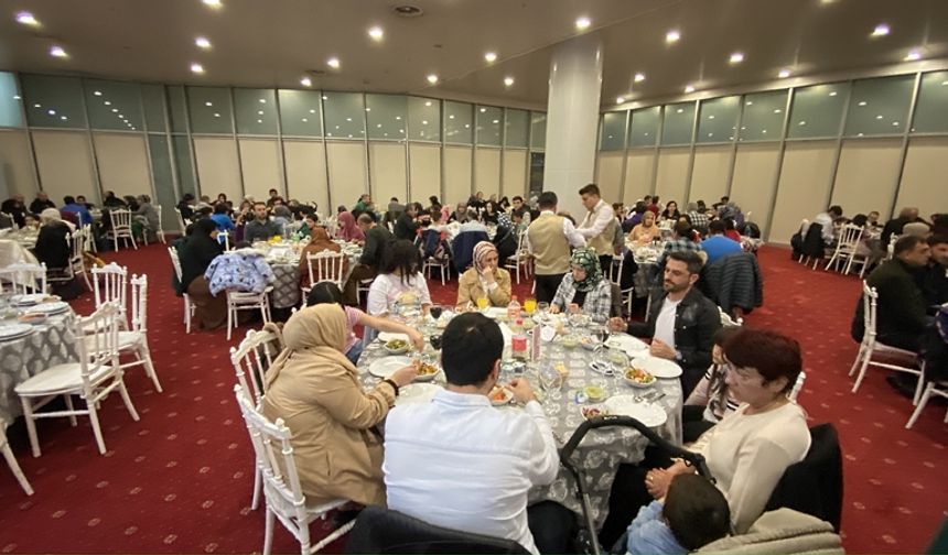 Çölyak hastaları glütensiz iftarda buluştu