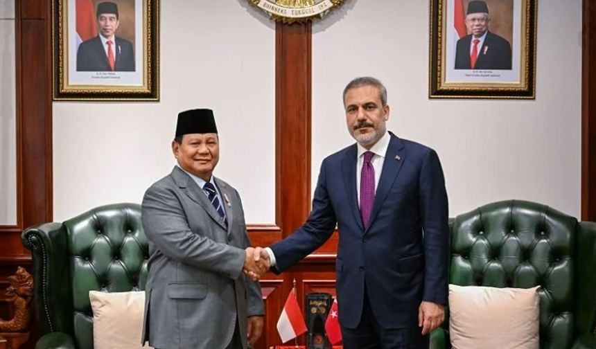 Hakan Fidan:''Dünyayı FETÖ'ye dar edeceğiz''