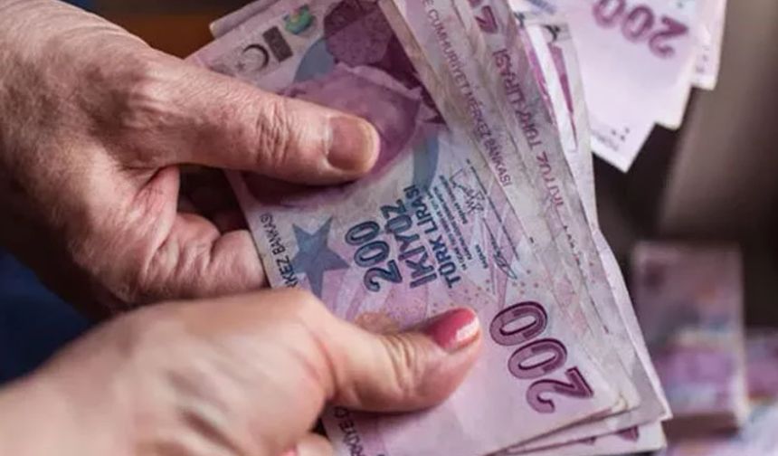 Emeklilerden seyyanen zam talebi geldi